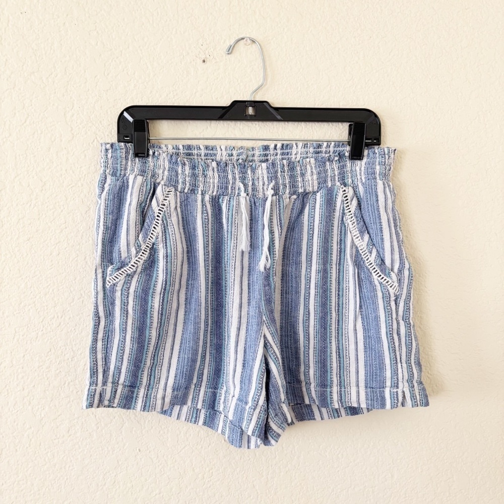 Briggs New York Linen Blue‎ and White Striped Shorts